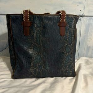 Consuela Rattler Tote bag